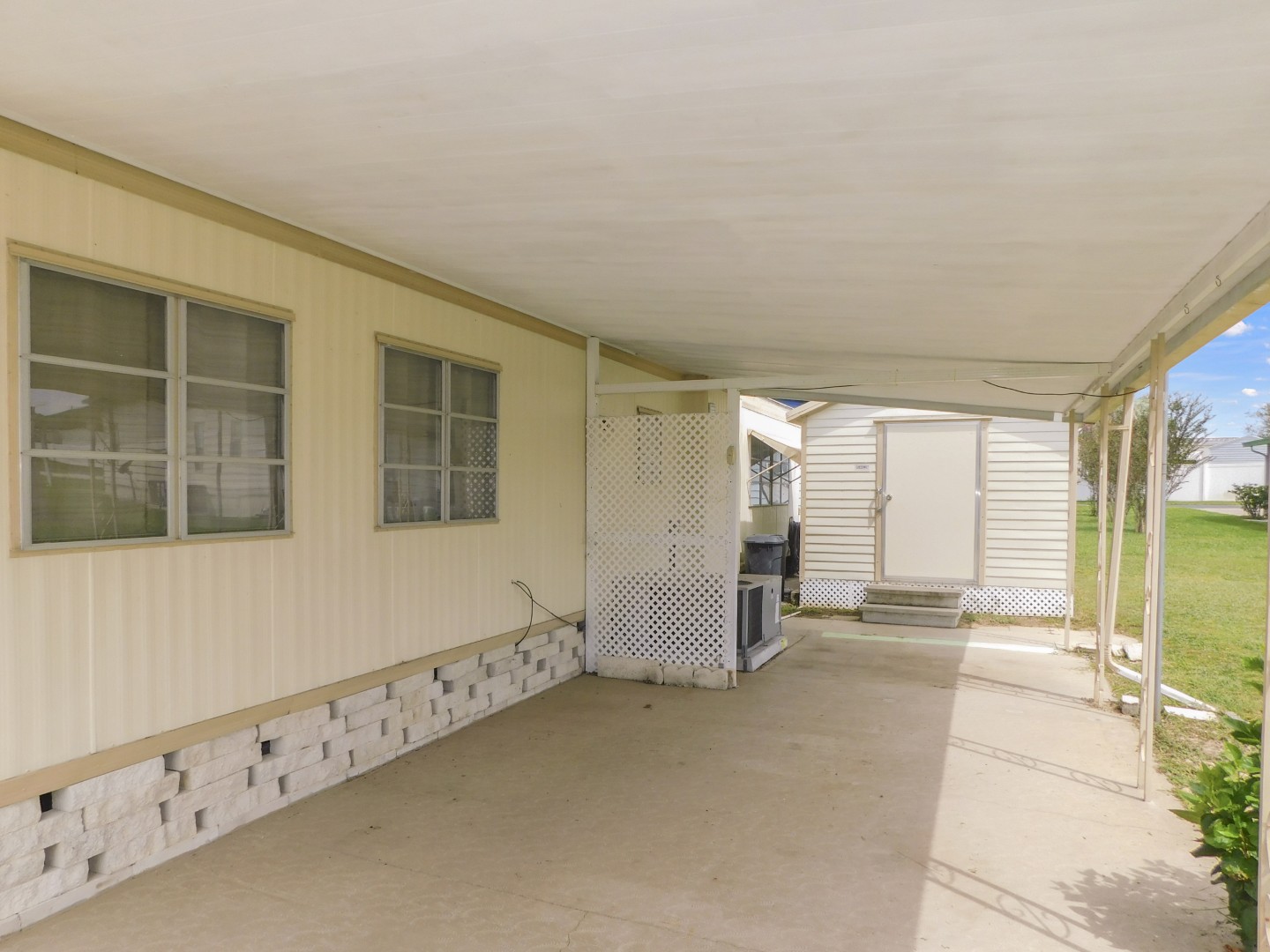 11140 Melody Lane, Dade City, FL 33525 (42)