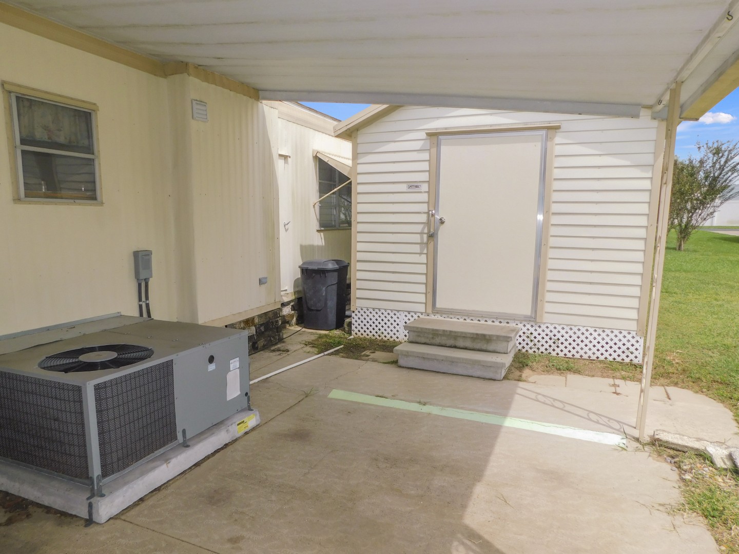 11140 Melody Lane, Dade City, FL 33525 (43)