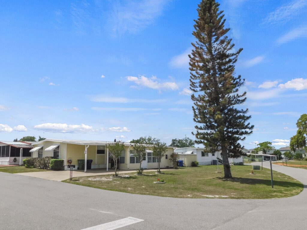 12 Parkwood Road, Winter Haven, Florida 33881 in 2026 (3)