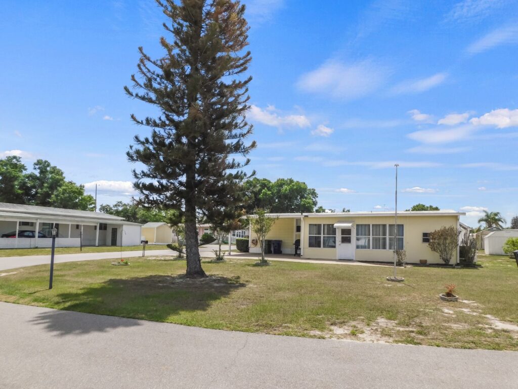 12 Parkwood Road, Winter Haven, Florida 33881 in 2026 (66)