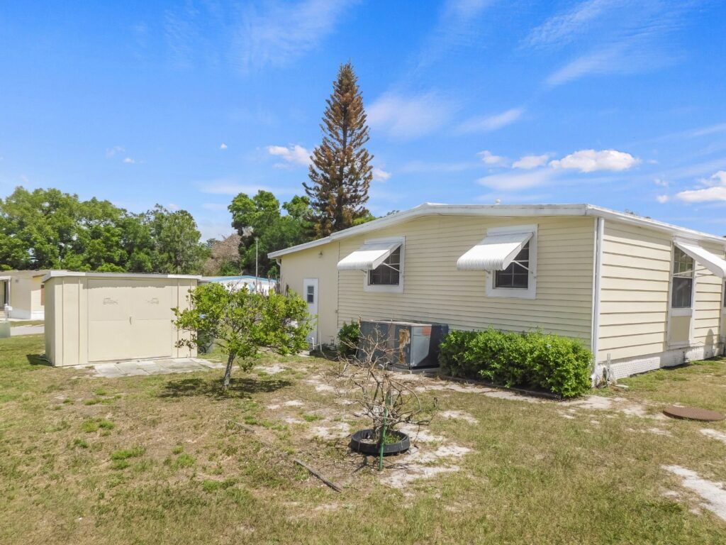 12 Parkwood Road, Winter Haven, Florida 33881 in 2026 (72)