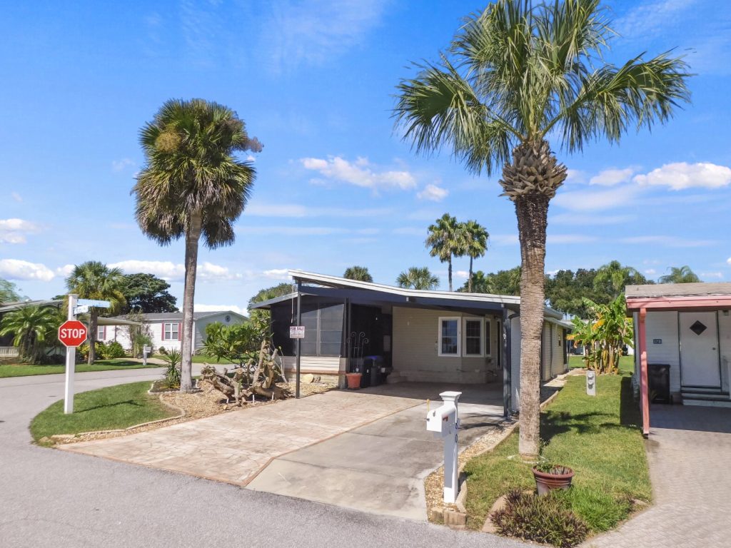 180 Arianna Way, Auburndale, FL 33823 (49)