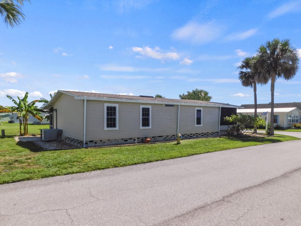 180 Arianna Way, Auburndale, FL 33823 (61)