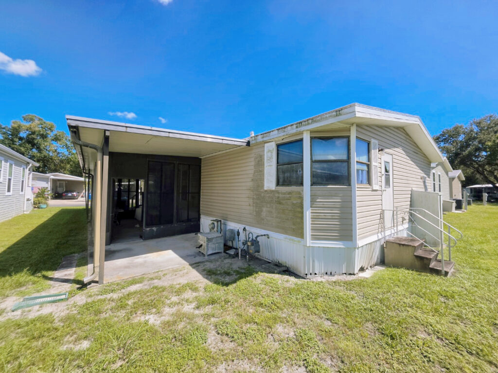 1989 26×60 Tampa (1)