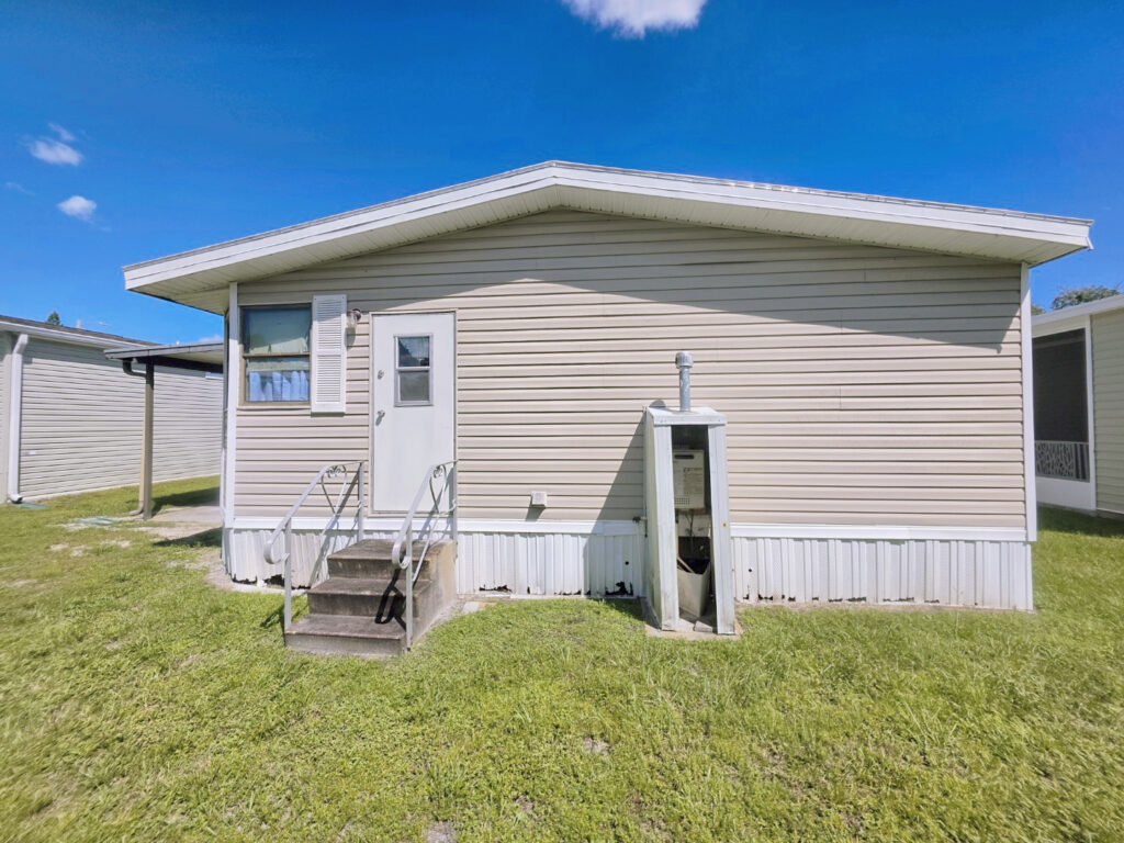 1989 26×60 Tampa (2)