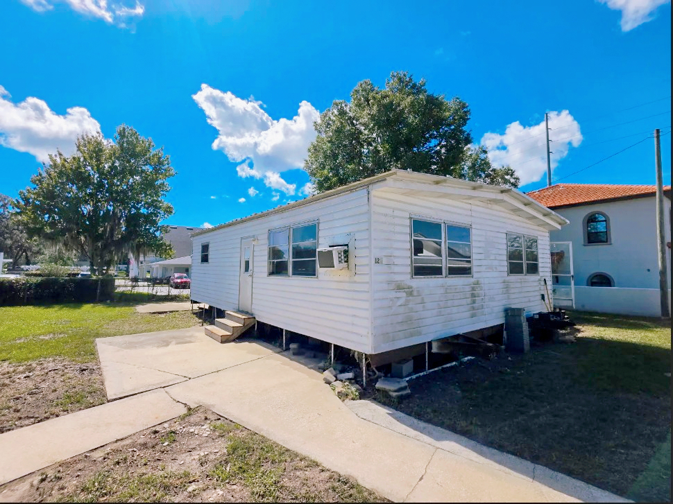 2 Bed 1 Bath in Leesburg (1)