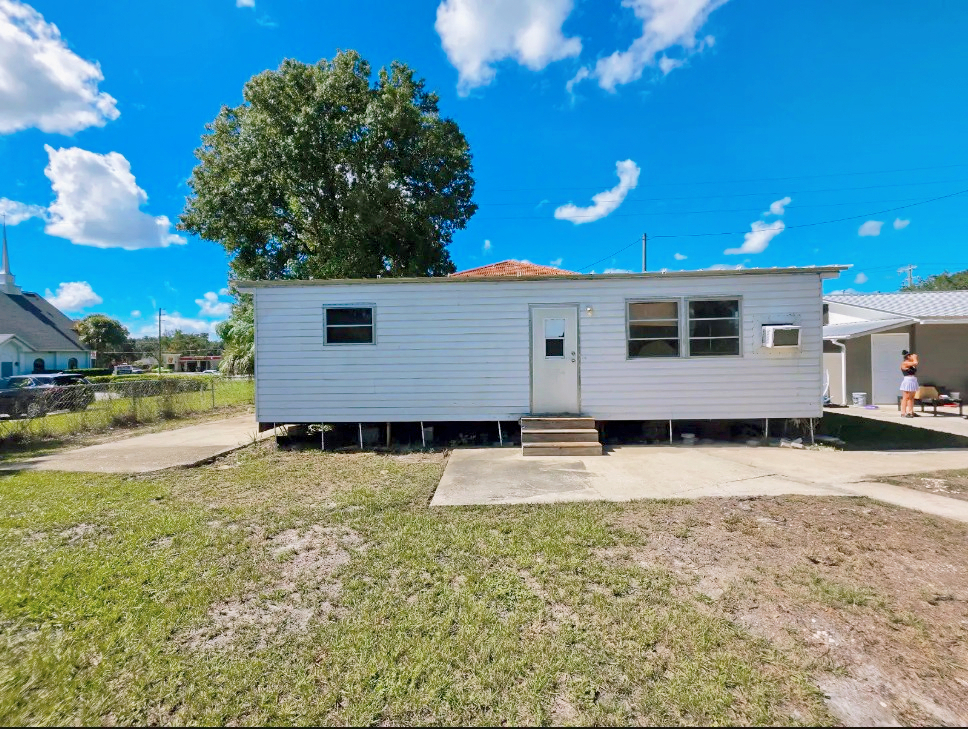 2 Bed 1 Bath in Leesburg (3)
