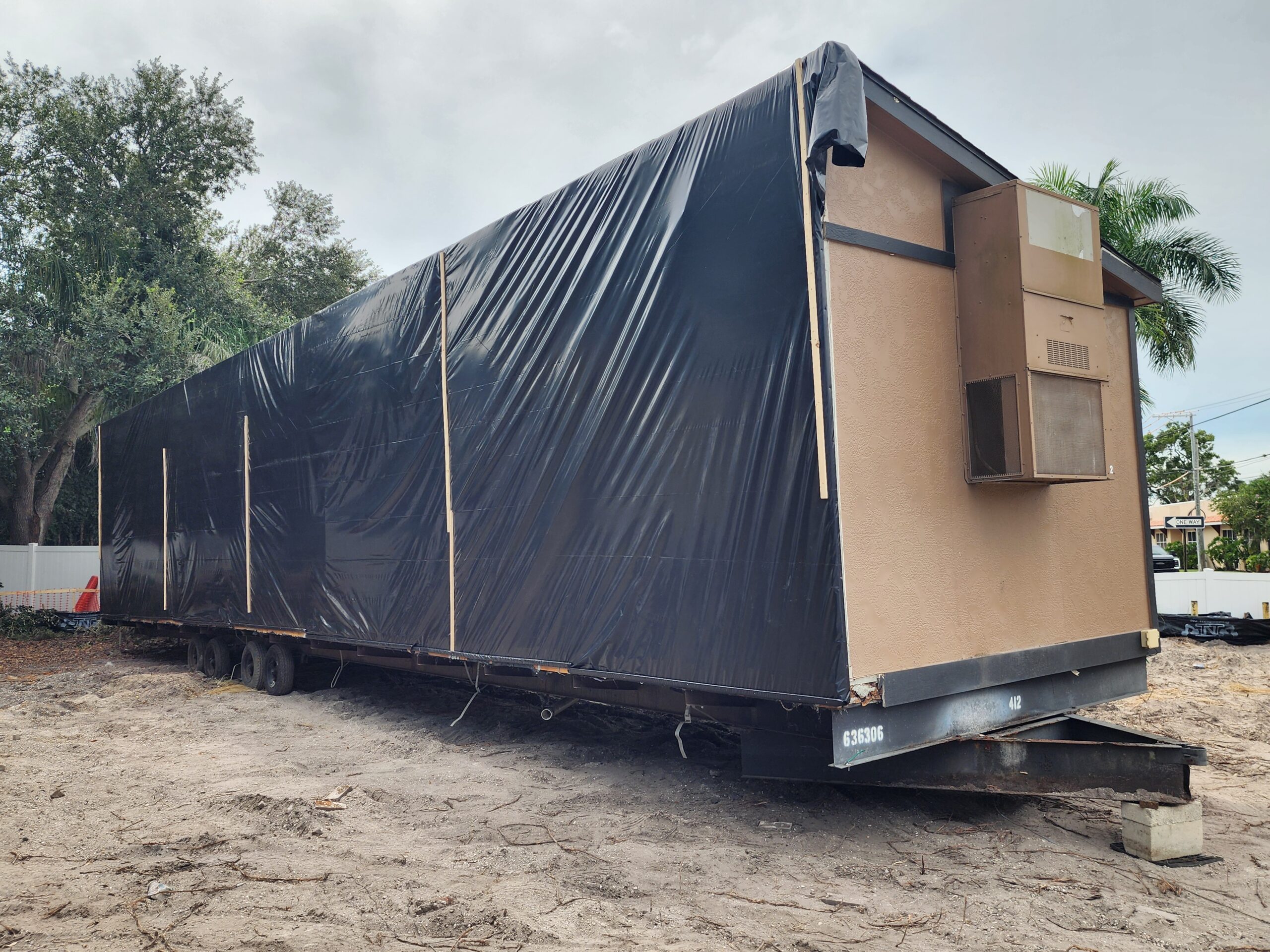 2004 Modular in Zephyrhills (4)