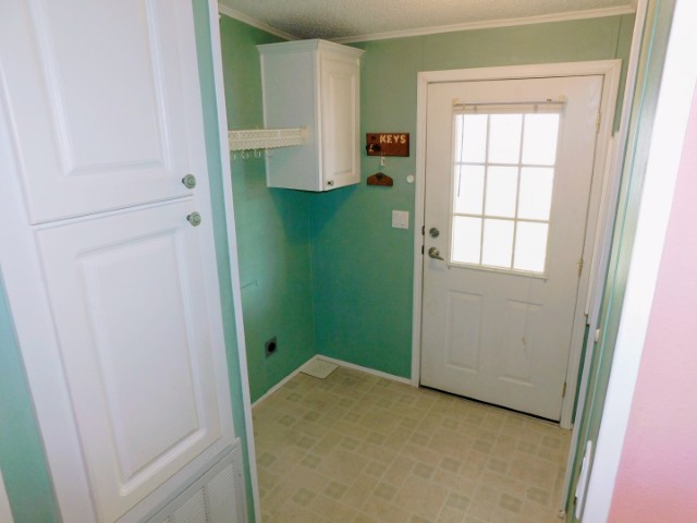 34630 Yellow Parrot Drive, Zephyrhills, FL 33541 (44) (Small)