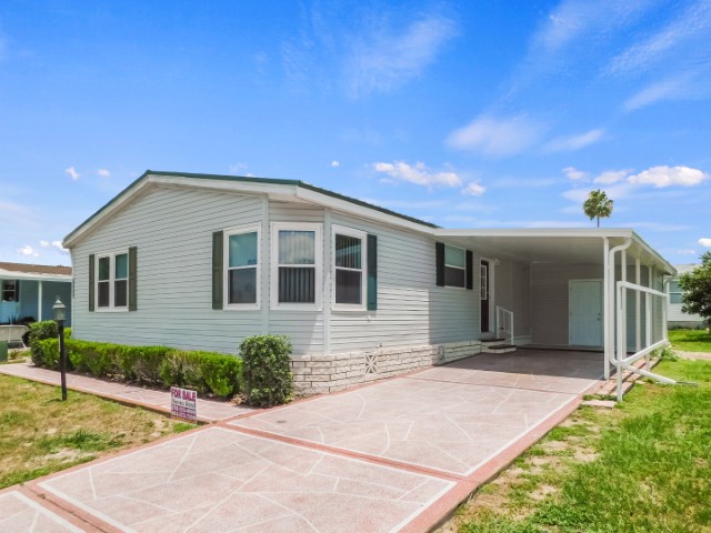 34630 Yellow Parrot Drive, Zephyrhills, FL 33541 (58) (Small)