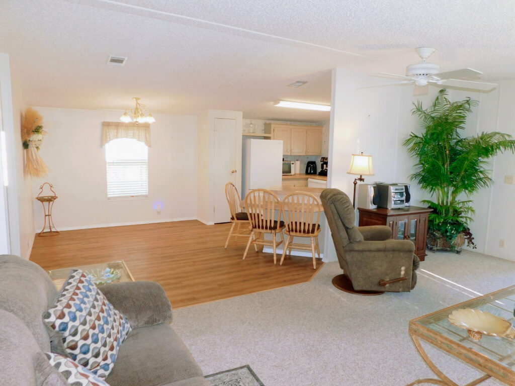 34641 Green Arbor Street, Zephyrhills, FL 33541 (4)