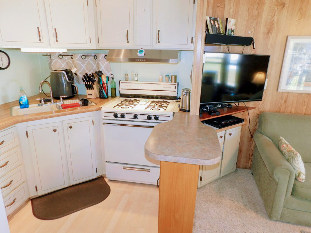 36922 Euchre Drive, Zephyrhills, FL 33541 (14)