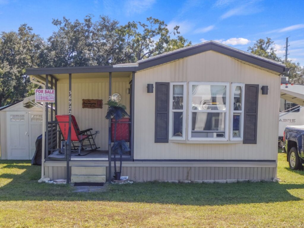 36922 Euchre Drive, Zephyrhills, FL 33541 (40)