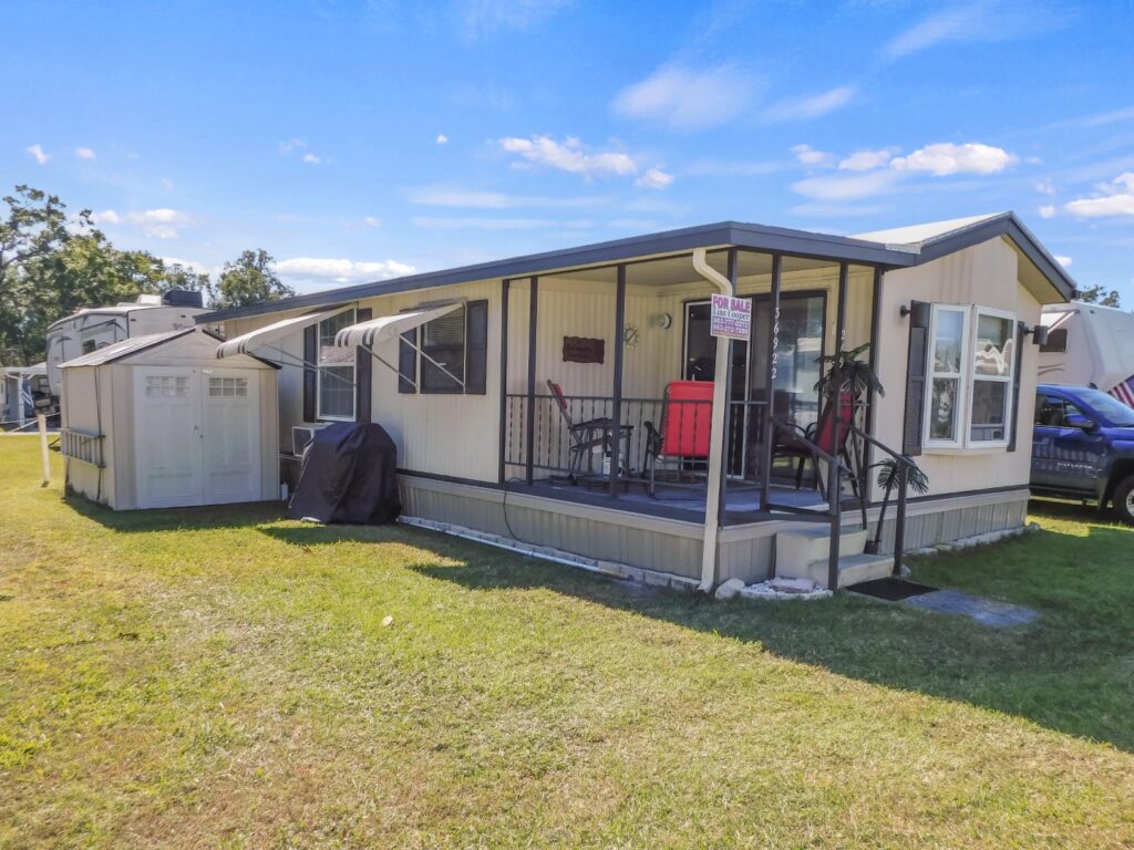 36922 Euchre Drive, Zephyrhills, FL 33541 (45)