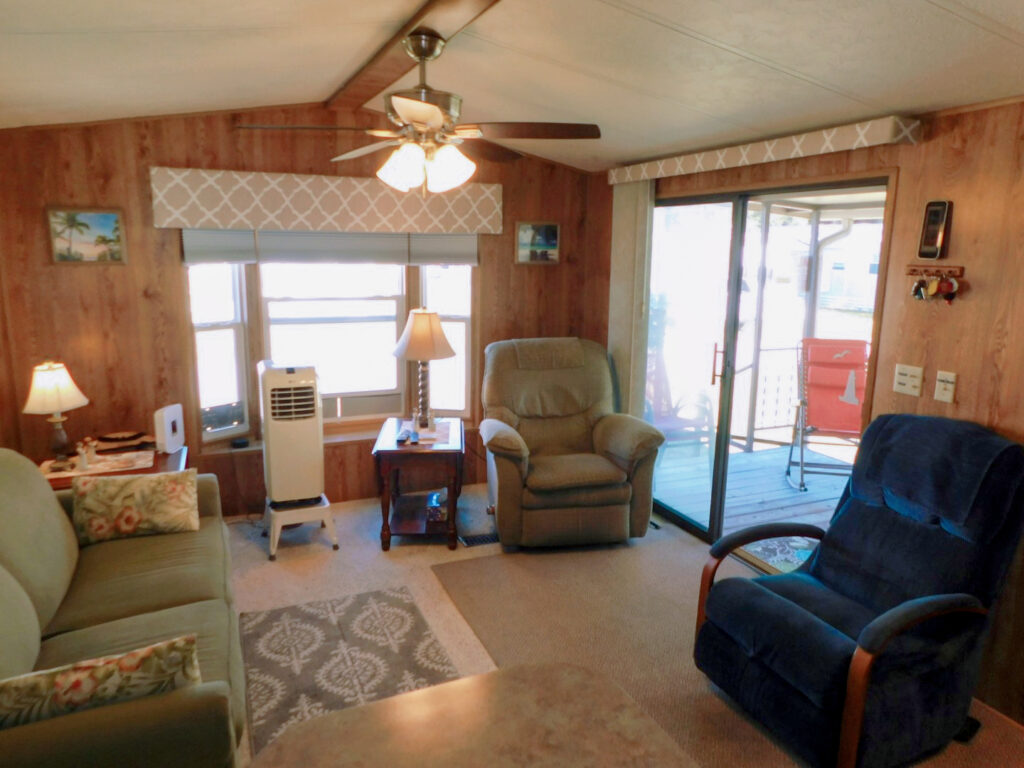 36922 Euchre Drive, Zephyrhills, FL 33541 (6)