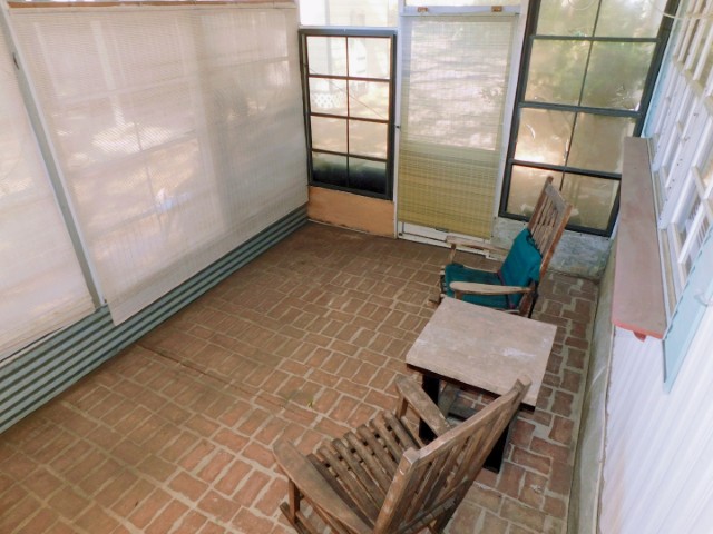 37814 Poncan Circle, Zephyrhills, FL 33541 (54)