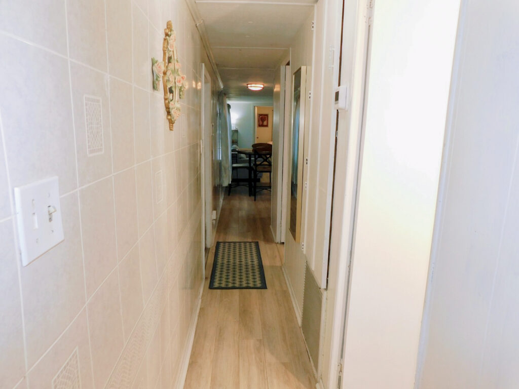37903 Poncan Circle, Zephyrhills, Florida 33541 (37)