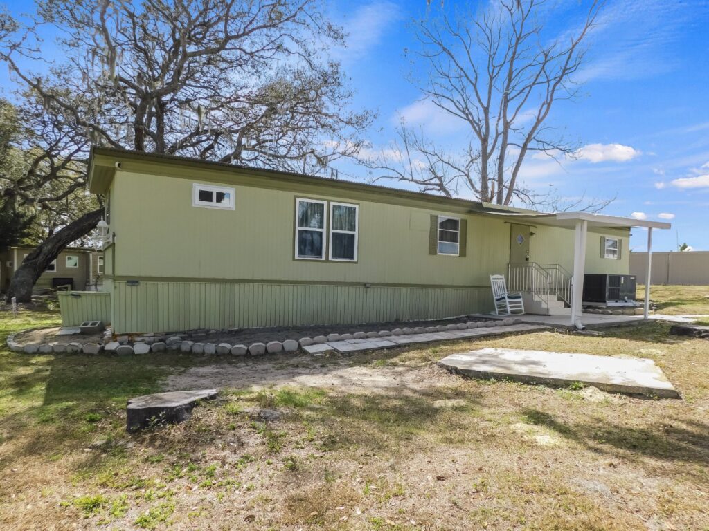 37903 Poncan Circle, Zephyrhills, Florida 33541 (44)