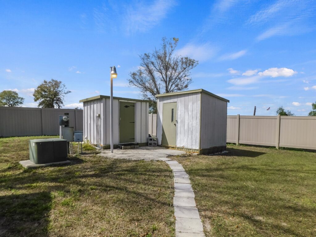 37903 Poncan Circle, Zephyrhills, Florida 33541 (50)