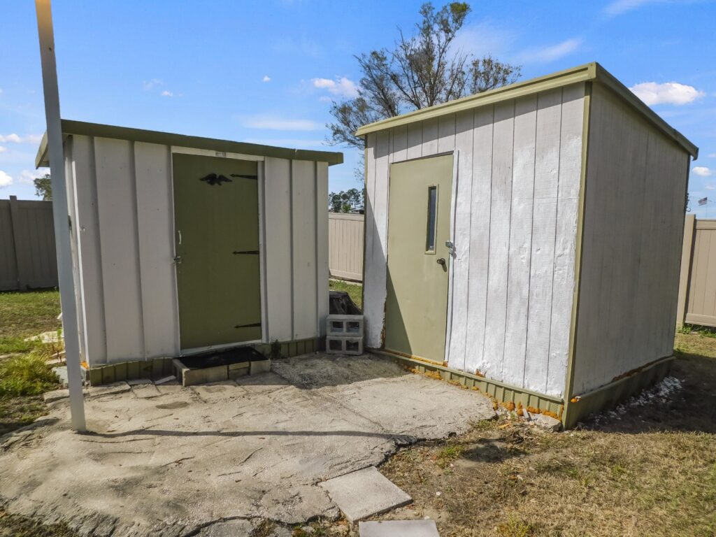 37903 Poncan Circle, Zephyrhills, Florida 33541 (51)