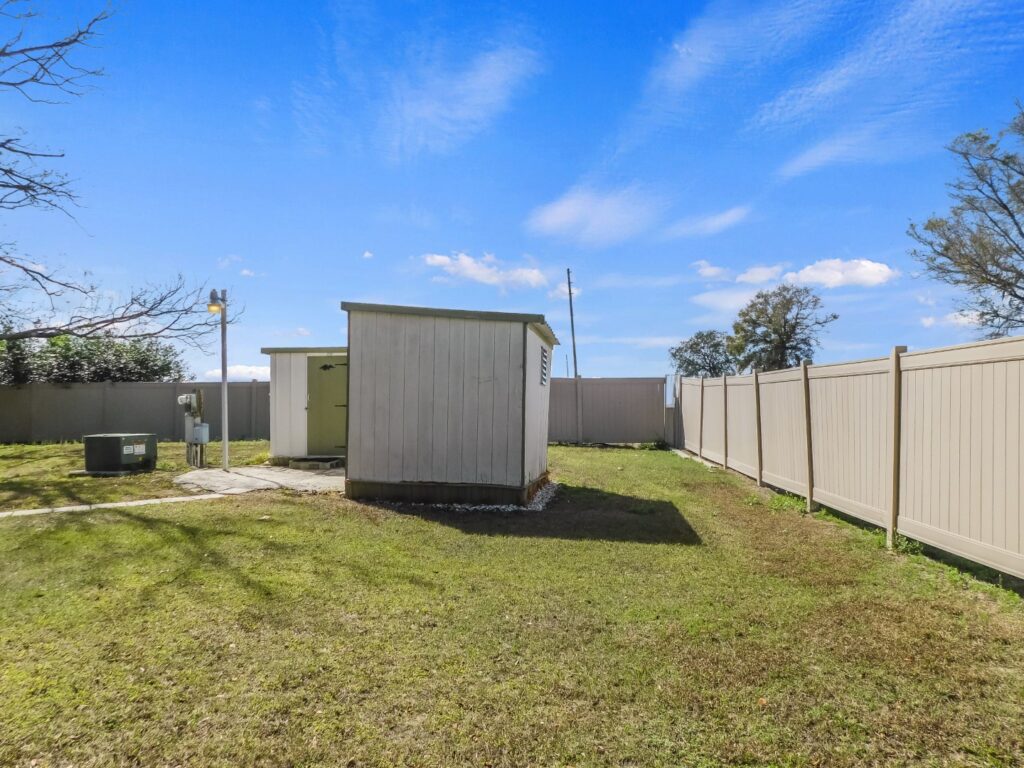 37903 Poncan Circle, Zephyrhills, Florida 33541 (57)