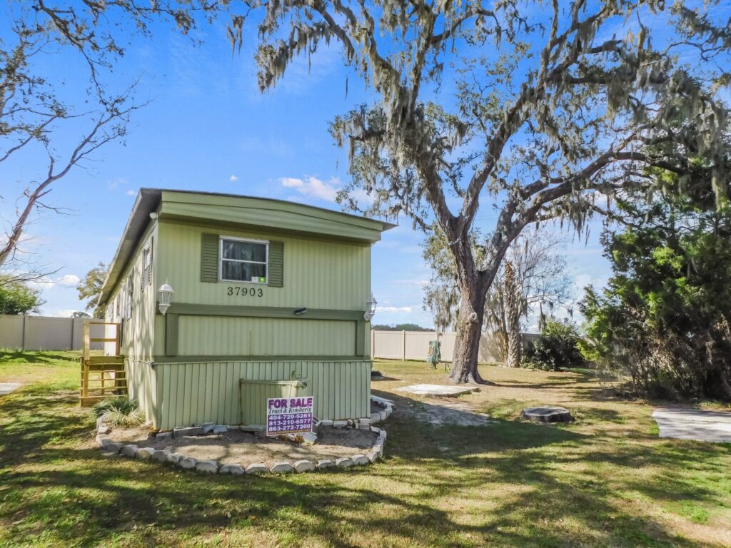 37903 Poncan Circle, Zephyrhills, Florida 33541 (66)