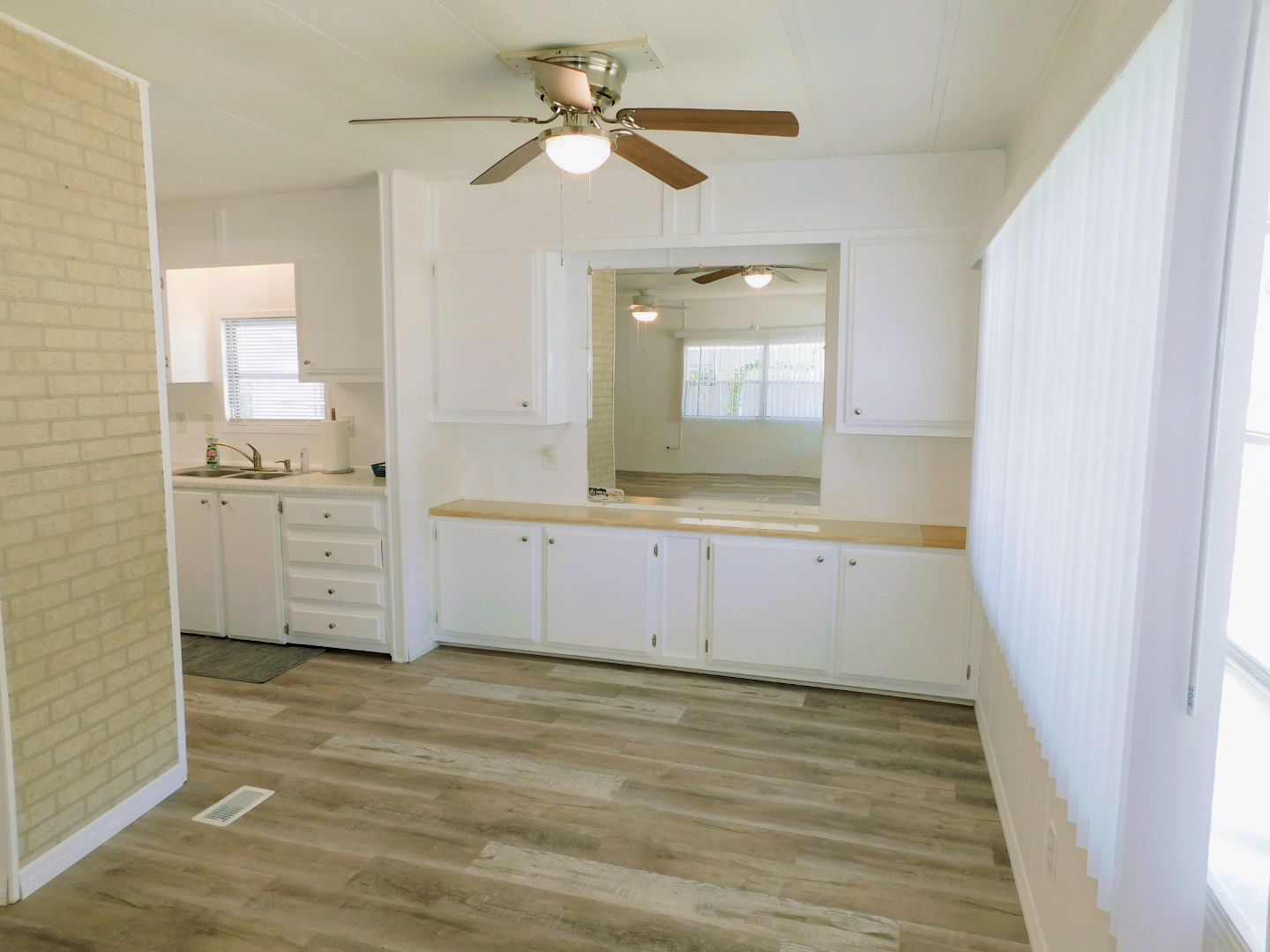 37964 Poncan Circle, Zephyrhills, FL 33541 in 2026 (16)