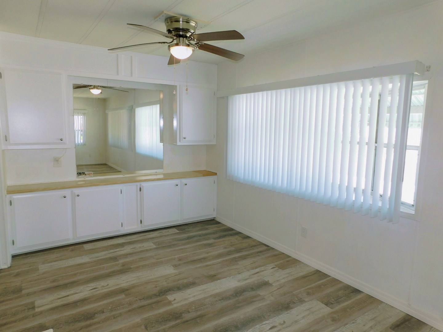 37964 Poncan Circle, Zephyrhills, FL 33541 in 2026 (17)