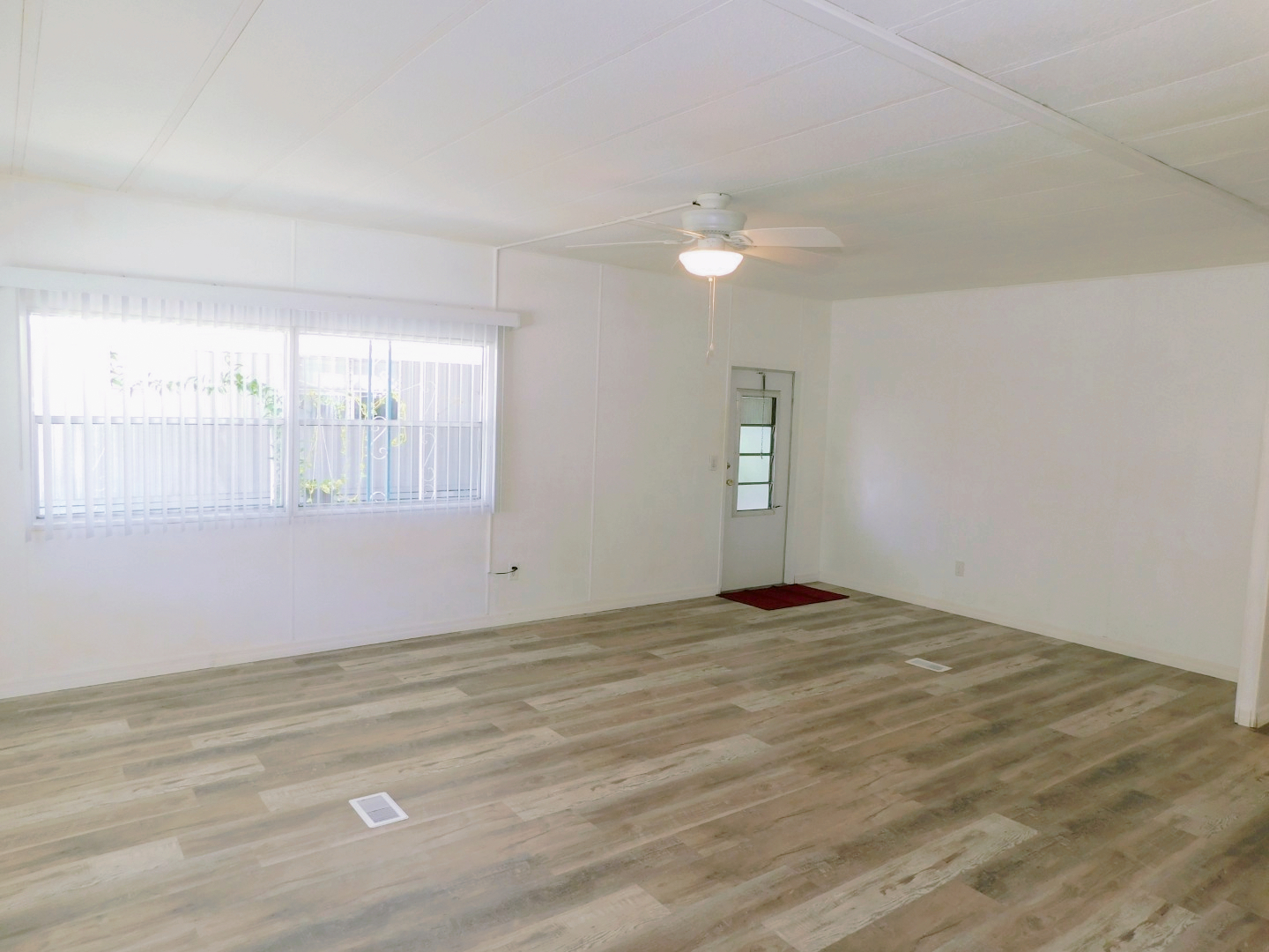 37964 Poncan Circle, Zephyrhills, FL 33541 in 2026 (24)