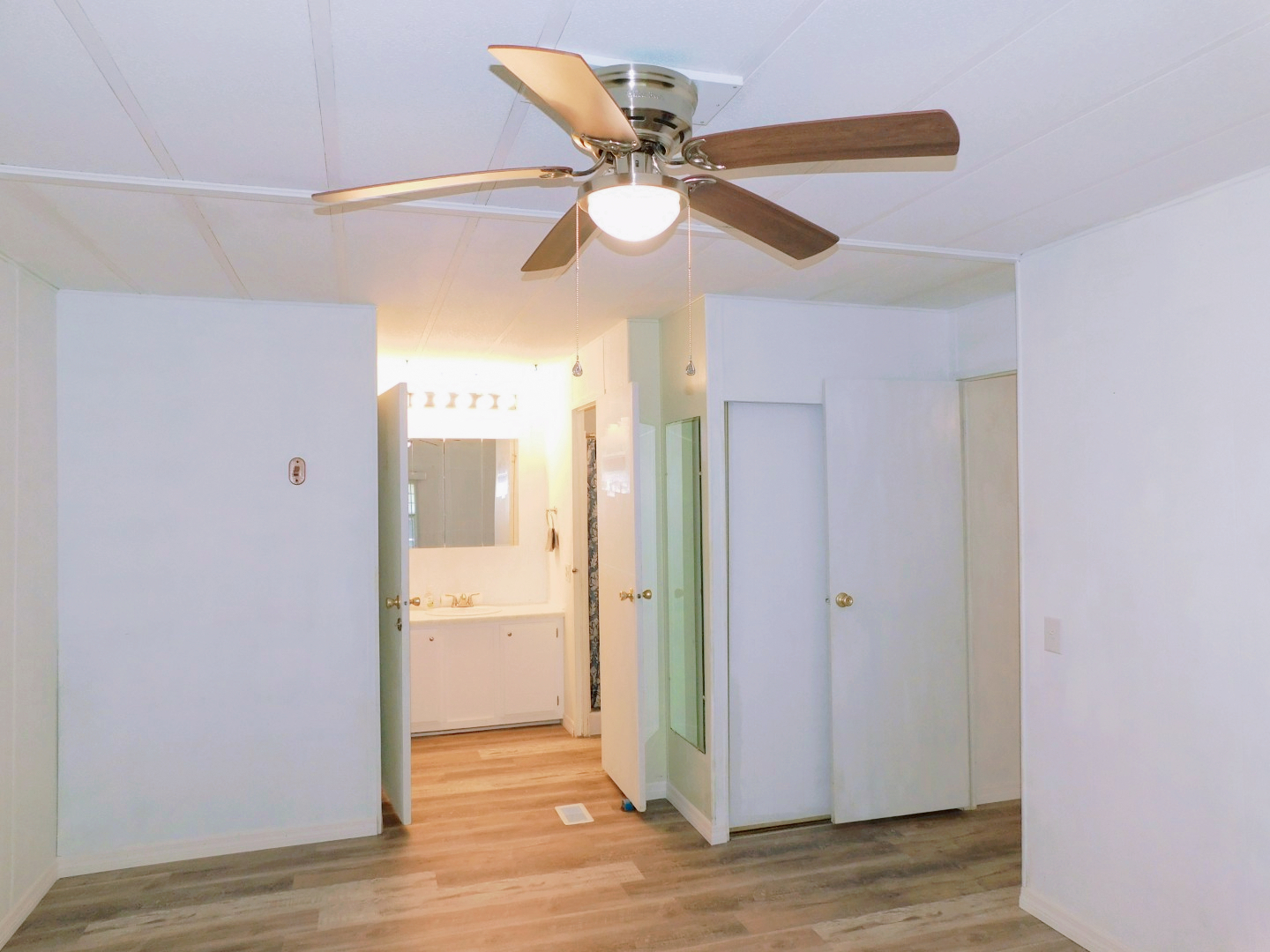 37964 Poncan Circle, Zephyrhills, FL 33541 in 2026 (30)