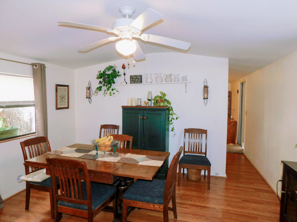 3823 Oakcrest Lane, Zephyrhills, FL 33541 (22)