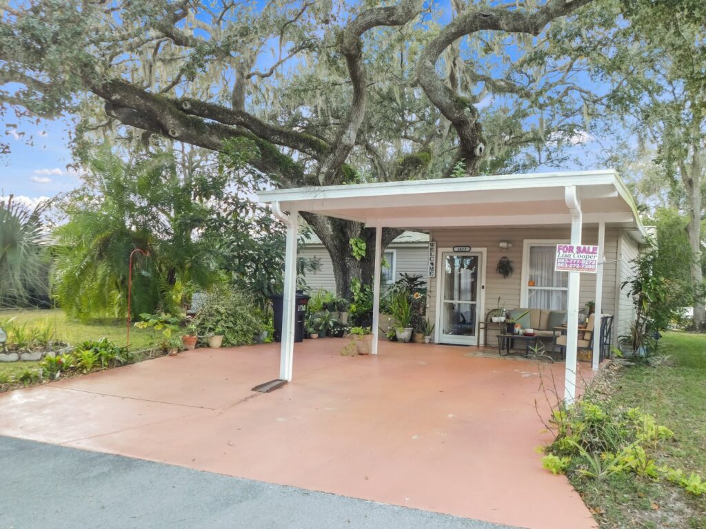 3823 Oakcrest Lane, Zephyrhills, FL 33541 (36)