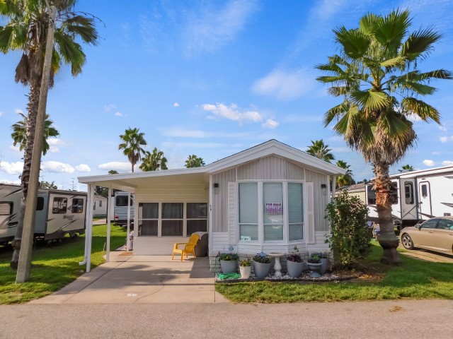41219 Hockey Drive Lot 56, Zephyrhills, FL 33540 (48)