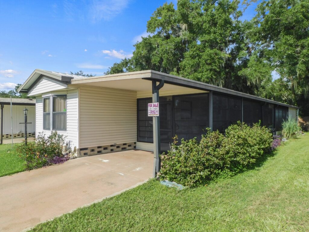 5727 Windtree Drive, Zephyrhills, FL 33541 in 2026 (2)
