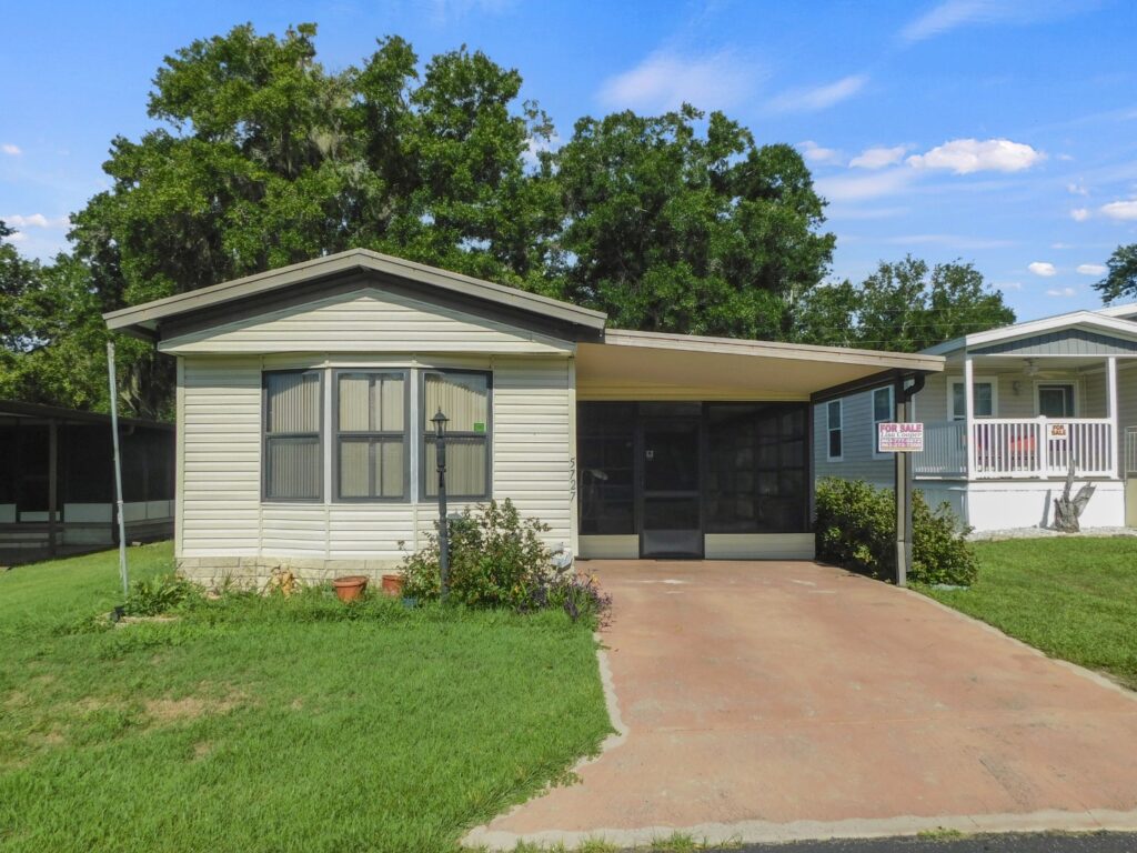 5727 Windtree Drive, Zephyrhills, FL 33541 in 2026 (57)