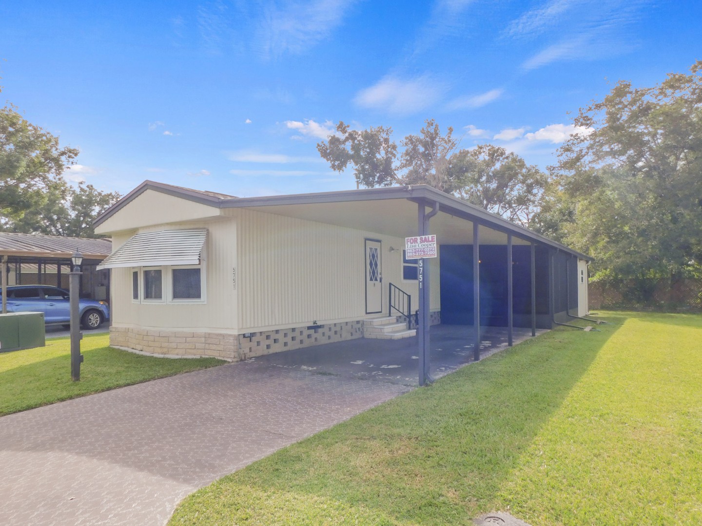 5751 Windtree Drive, Zephyrhills, FL 33541 (42)