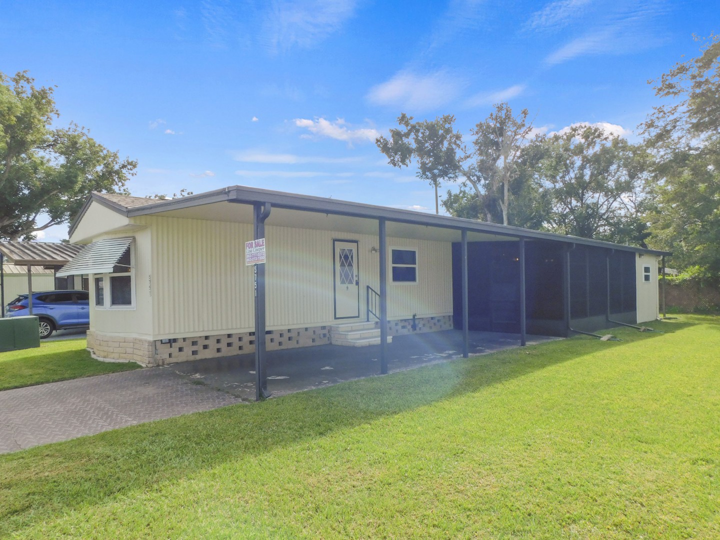 5751 Windtree Drive, Zephyrhills, FL 33541 (43)