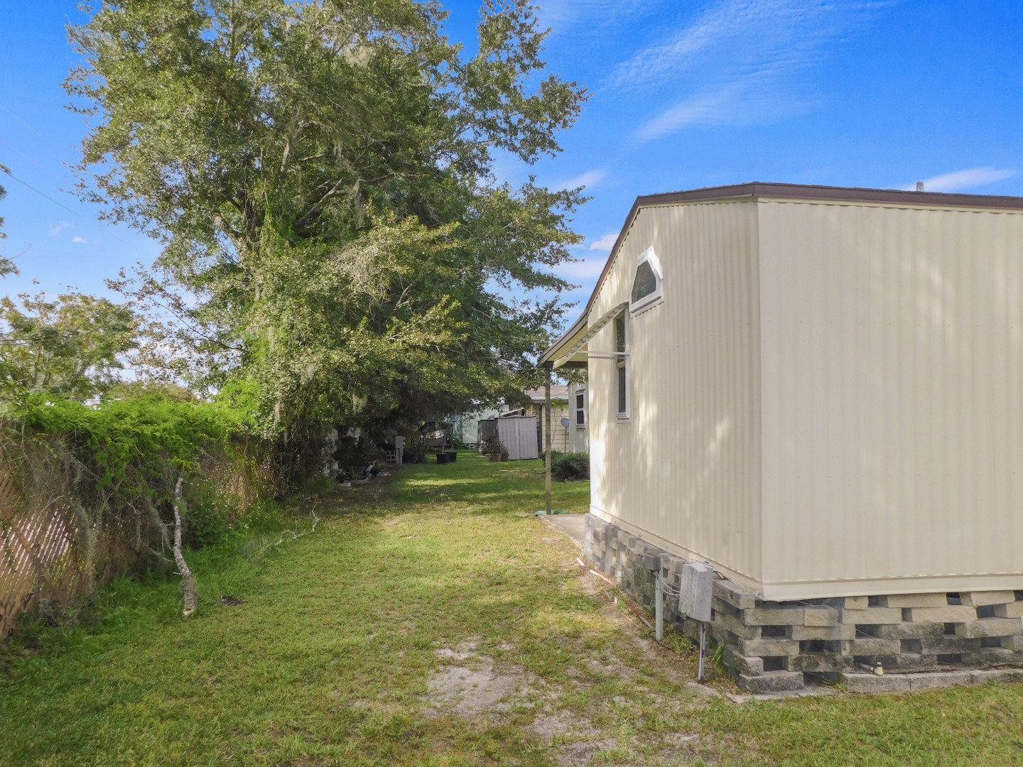 5751 Windtree Drive, Zephyrhills, FL 33541 (48)