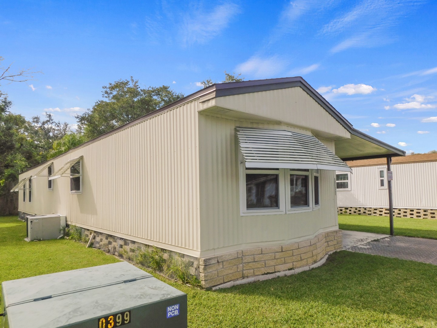 5751 Windtree Drive, Zephyrhills, FL 33541 (52)