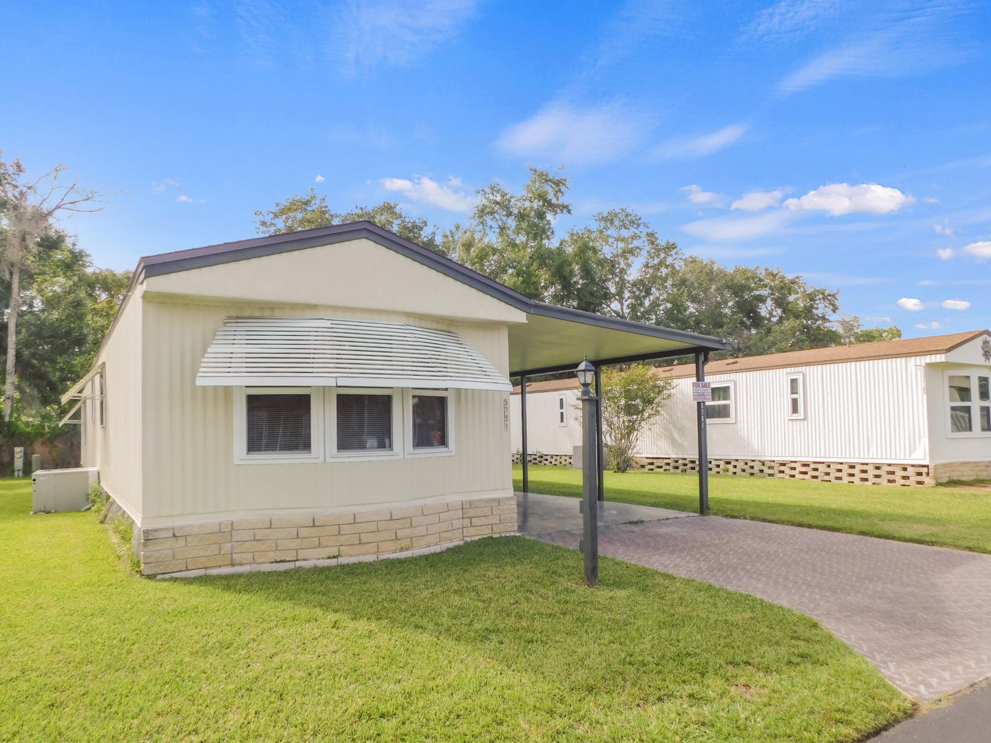 5751 Windtree Drive, Zephyrhills, FL 33541 (53)