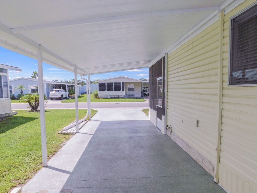 5919 Jessup Drive, Zephyrhills, FL 33540 (52)