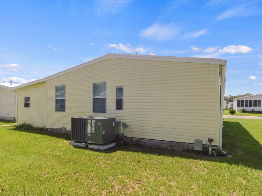 5919 Jessup Drive, Zephyrhills, FL 33540 (66)