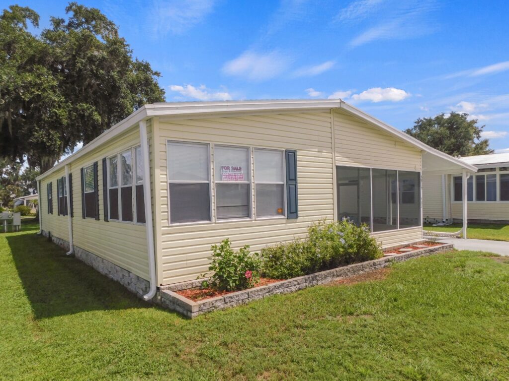 5919 Jessup Drive, Zephyrhills, FL 33540 (68)