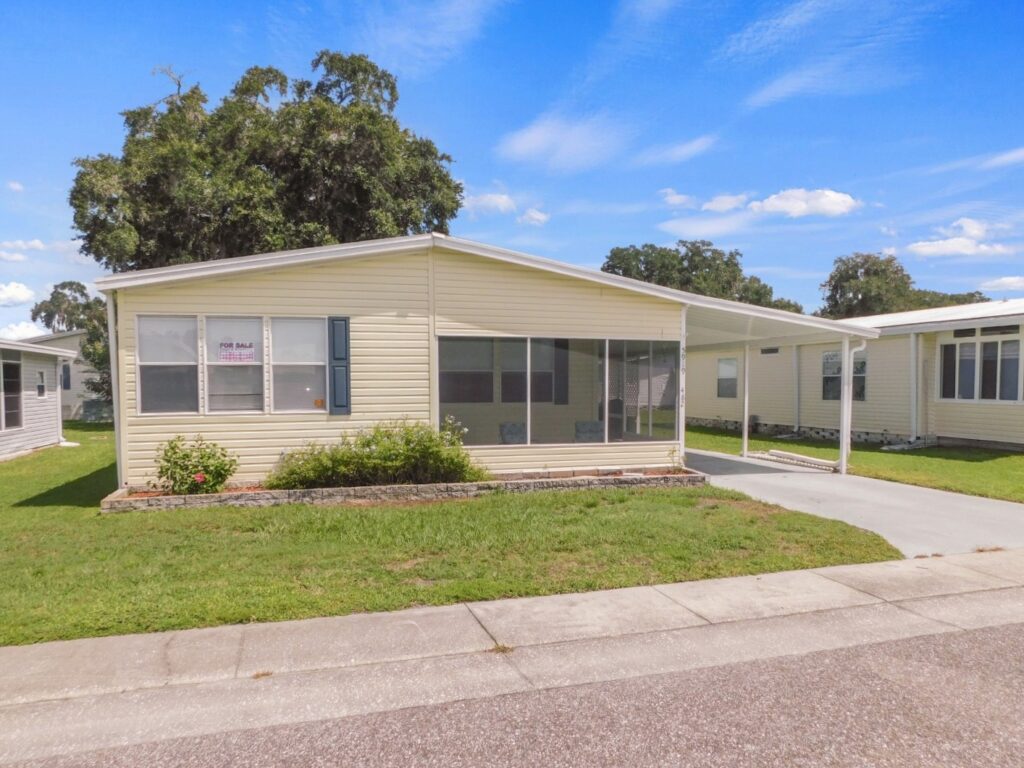 5919 Jessup Drive, Zephyrhills, FL 33540 (69)